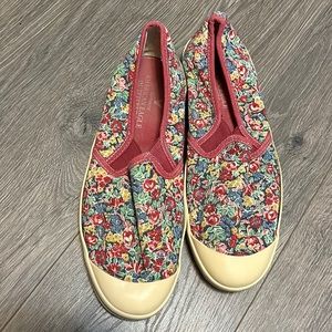 Floral print slip on sneakers